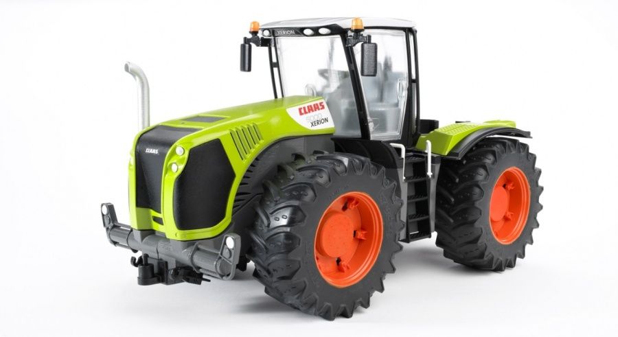 Bruder 3015 Traktor Claas Xerion 5000